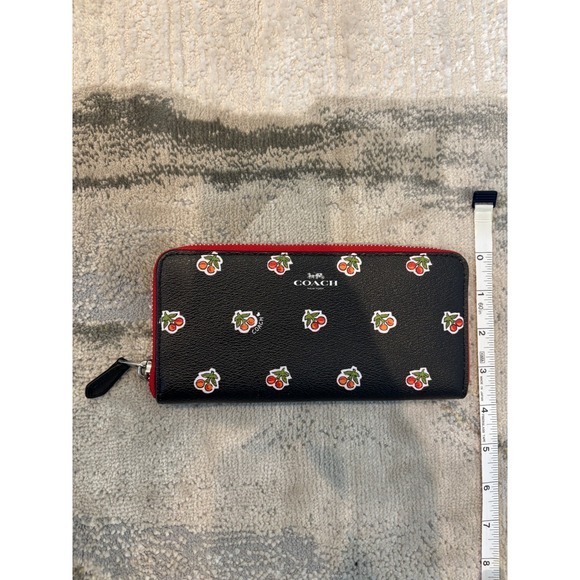 Coach Accordion Zip Wallet Black Crossgrain Leather Cherry Print C1813 - Picture 4 of 6